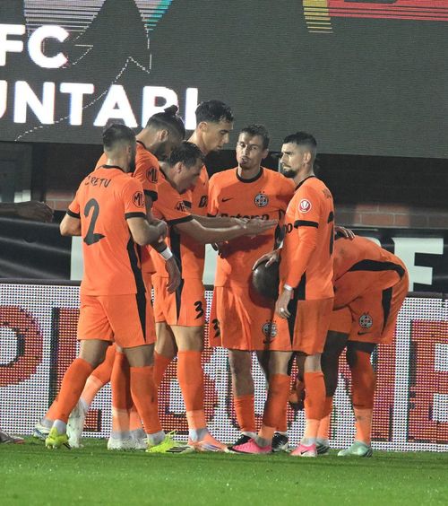 L-a convins pe Becali  Răsturnare spectaculoasă la FCSB!  Era ca și plecat,  acum ar putea semna prelungirea