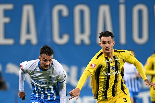 Echipa sezonului în Liga 1.  Primul „11” fără jucători de la Rapid și FCSB + doar 2 fotbaliști români
