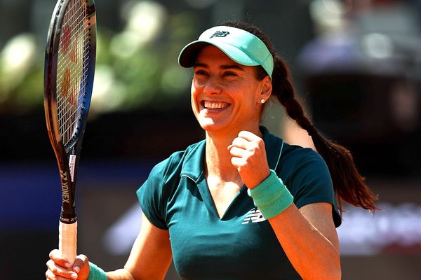 Sorana Cîrstea, în optimi la Queen's! O va întâlni pe Emma Răducanu, după ce s-a impus într-un duel de două ore și jumătate
