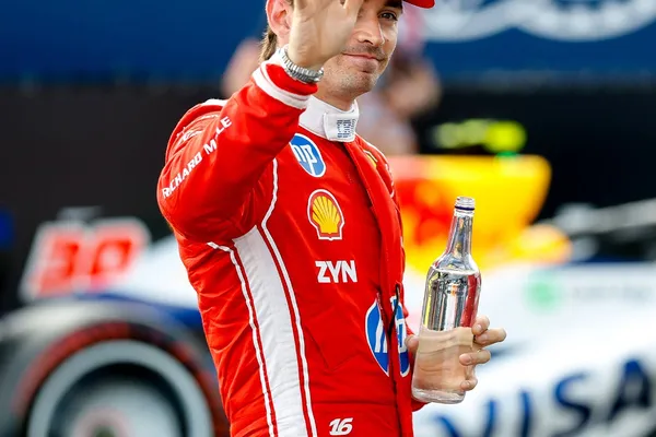 Cursă dramatică la Silverstone, Leclerc a spart gheața! Prima victorie după aproape 2 ani » Dezastru pentru Antonelli și Verstappen