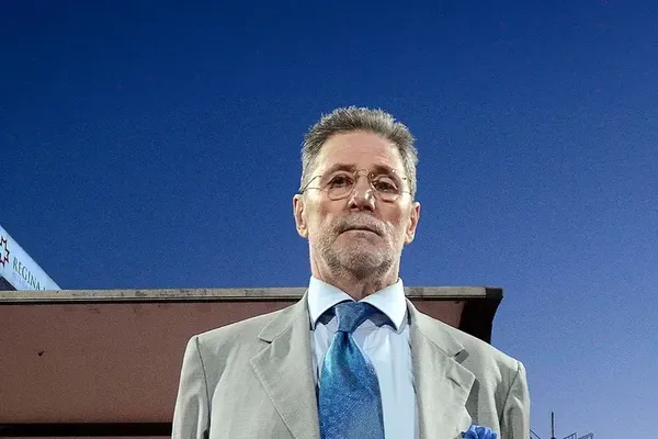 Cornel Dinu, fără menajamente. Îl critică pe Hagi: „Nu dovedește că are calități de analiză”