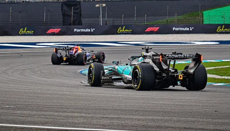 Scandal uriaș în Formula 1. FIA a explicat de ce mai multe monoposturi s-au oprit brusc pe circuitul Sepang: „Fără precedent”
