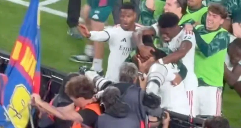Incident grav în Spania. Starul lui Real Madrid, lovit cu bețe de suporterii Barcelonei! De la ce a pornit atacul | FOTO