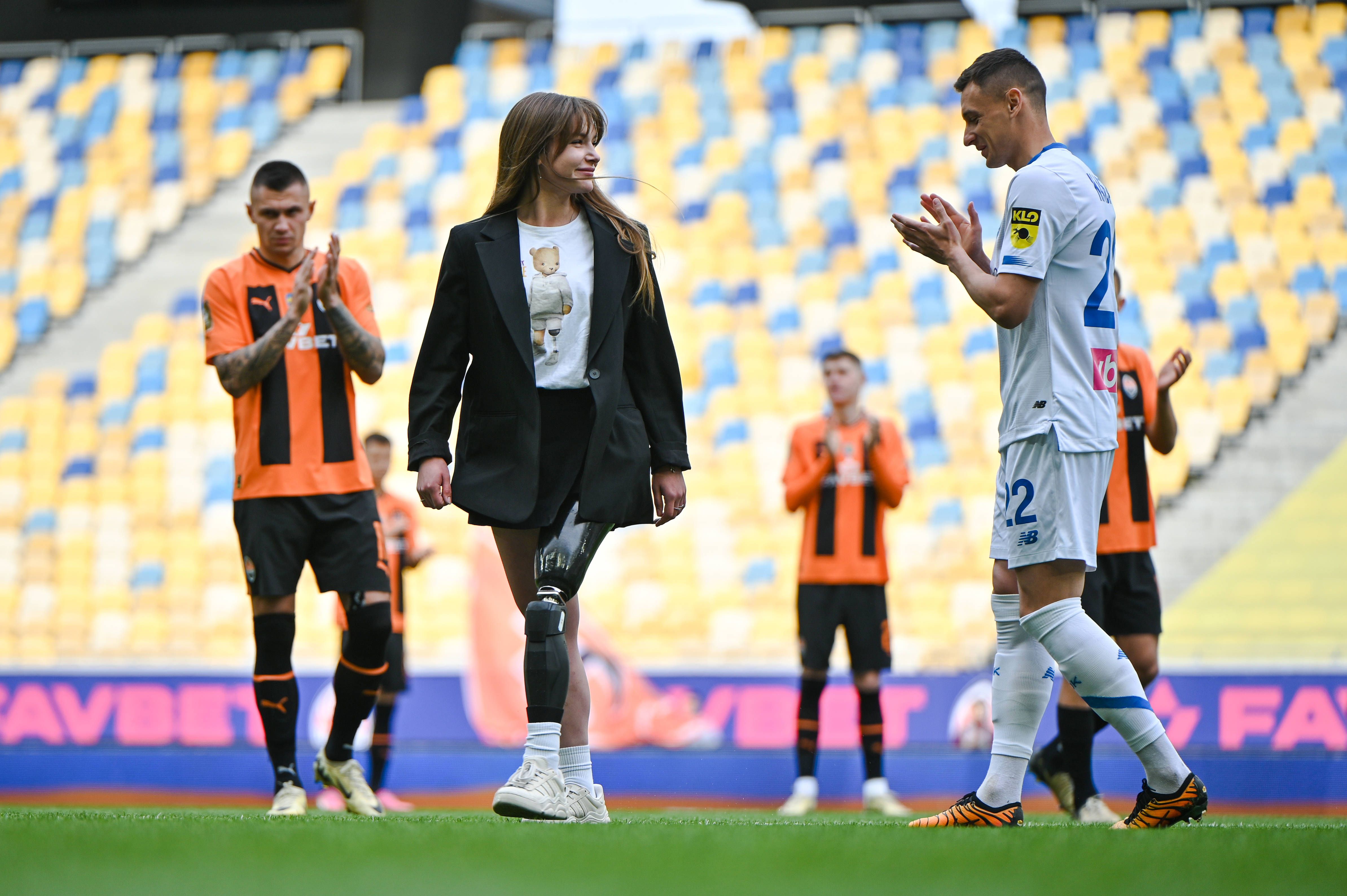 Tânăra Ruslana Danilkina a dat lovitura de start a partidei