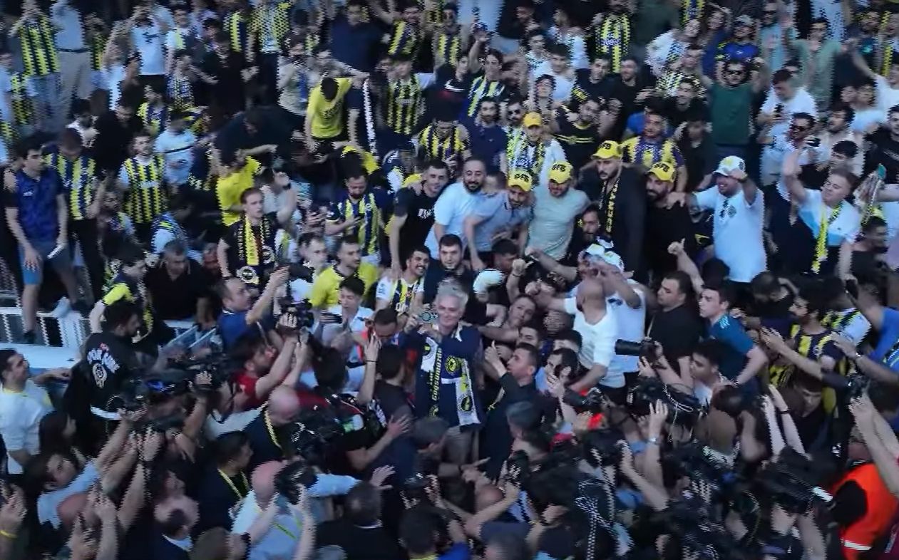 Jose Mourinho, prezentat la Fenerbahce