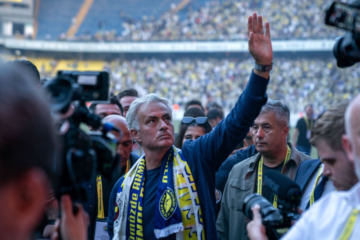 Jose Mourinho, prezentat la Fenerbahce. Foto: Imago