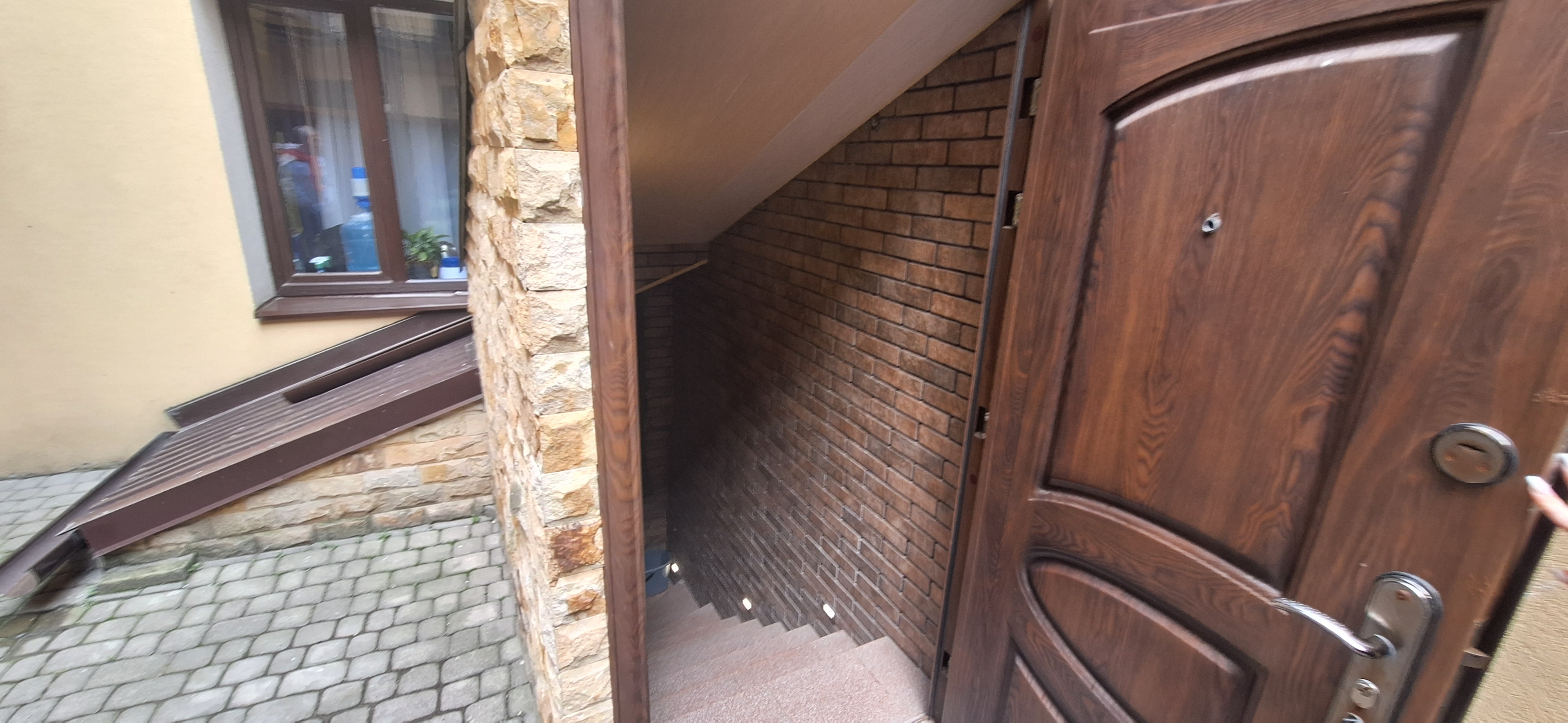 Hotelul Antares din Liov are și spa, și adăpost împotriva atacurilor cu rachete Fotografii: Theodor Jumătate