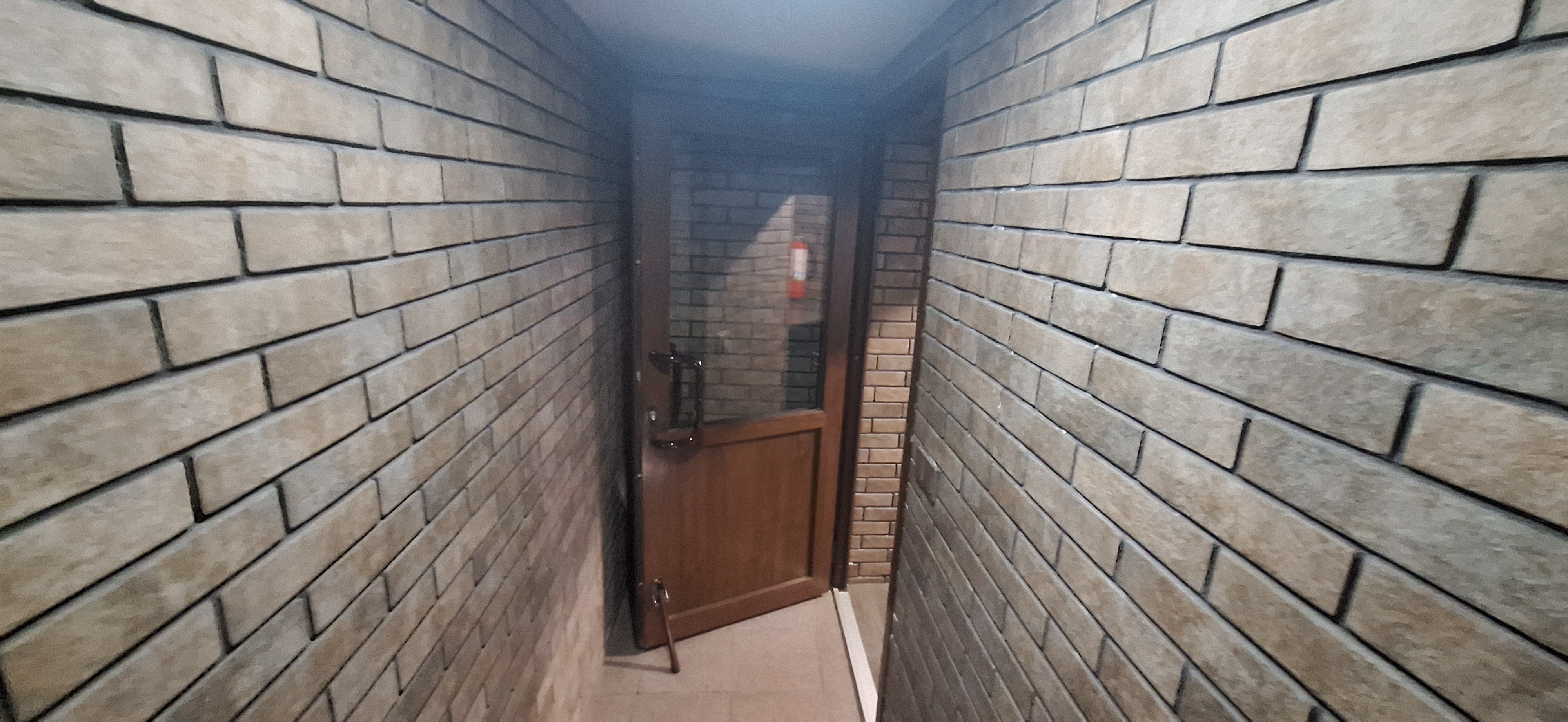 Imagine din spa-ul devenit buncăr