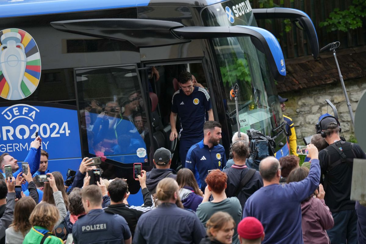 Reportaj GOLAZO.ro la sosirea naționalei Scoției în Germania