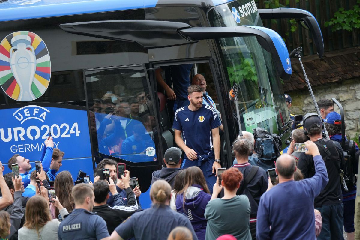 Reportaj GOLAZO.ro la sosirea naționalei Scoției în Germania