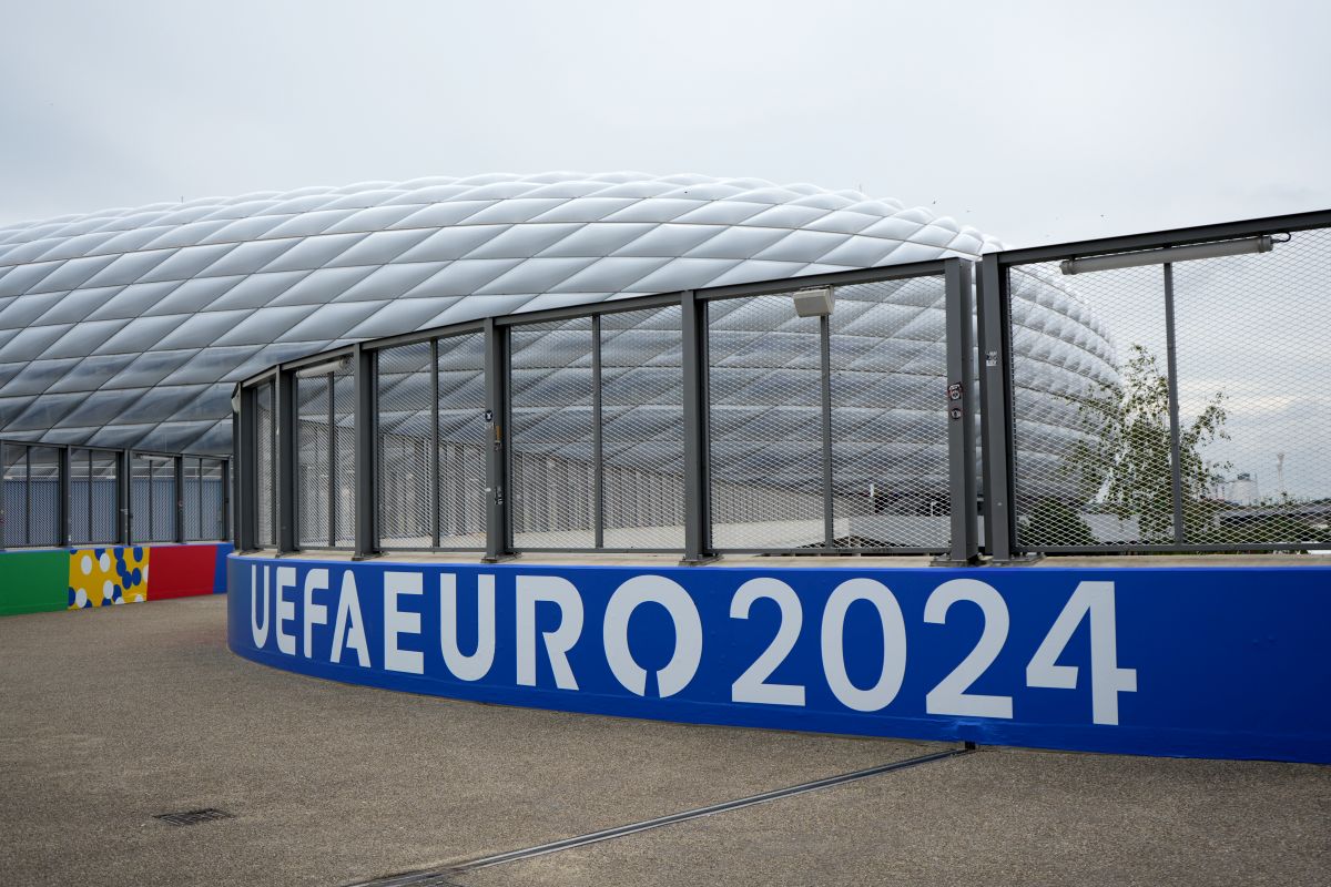 O întrebare la care GOLAZO.ro nu se aștepta pe o arenă de Euro