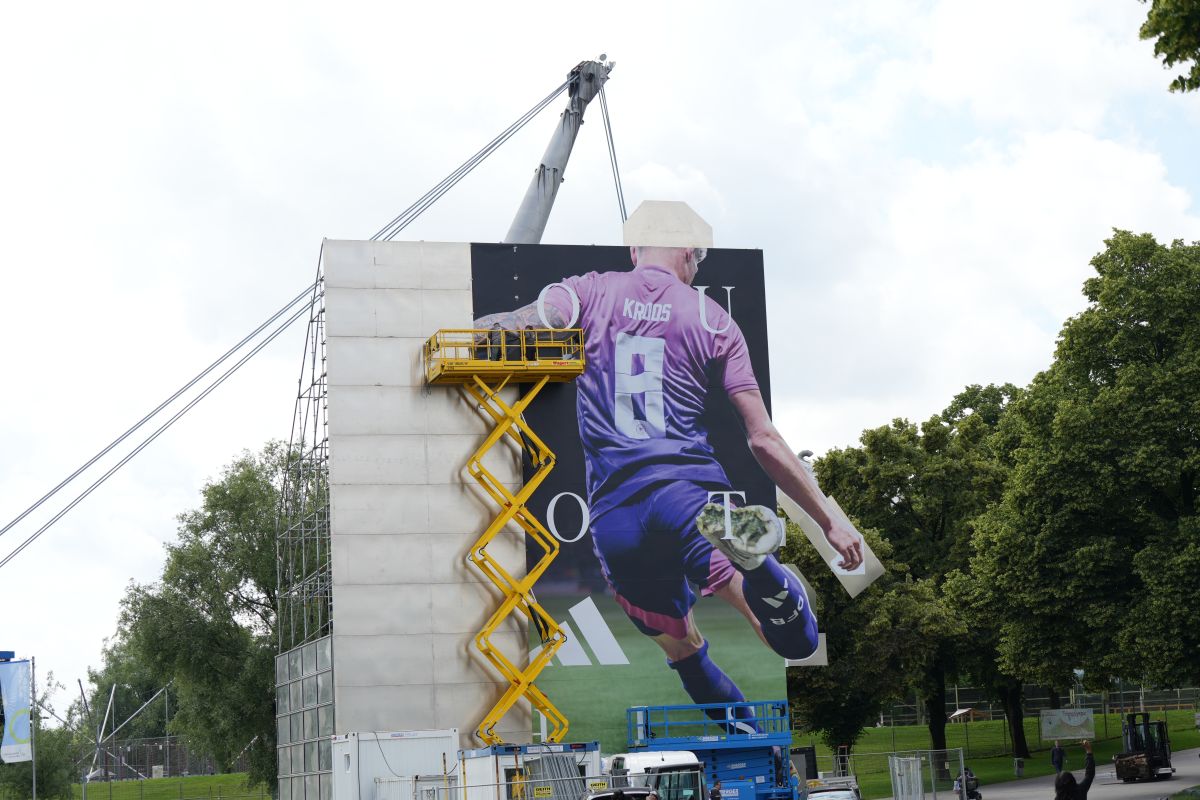 O întrebare la care GOLAZO.ro nu se aștepta pe o arenă de Euro