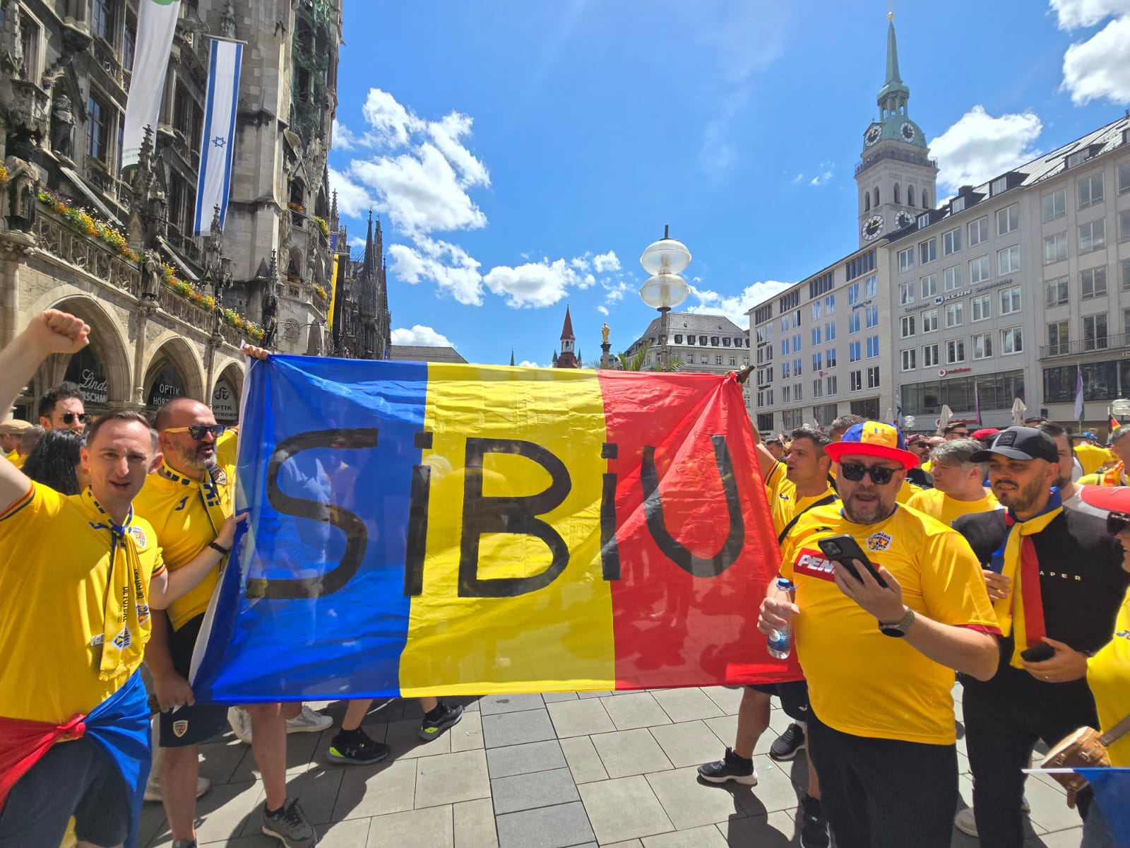Fanii români au ocupat Marienplatz