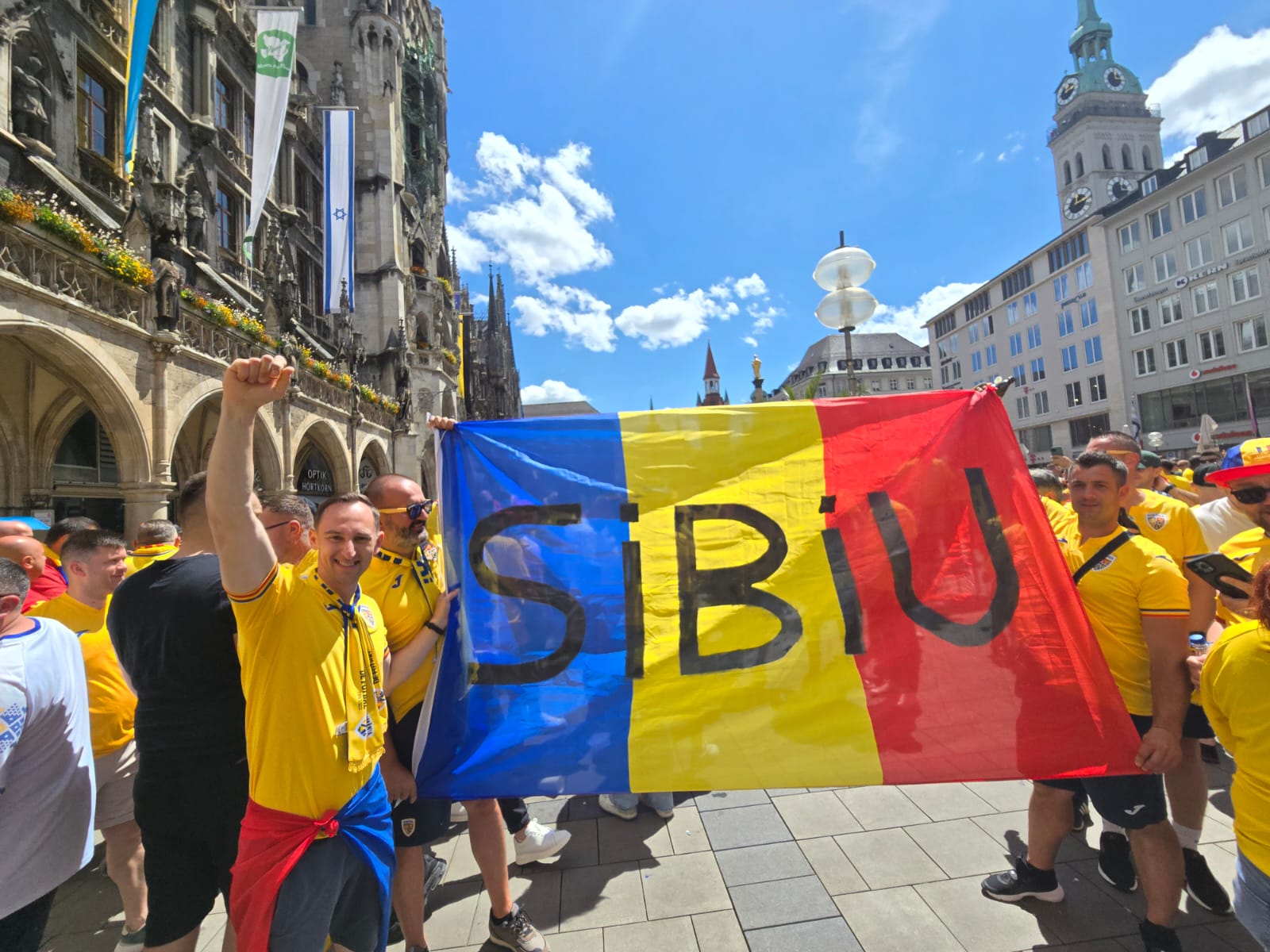 Fanii români au ocupat Marienplatz