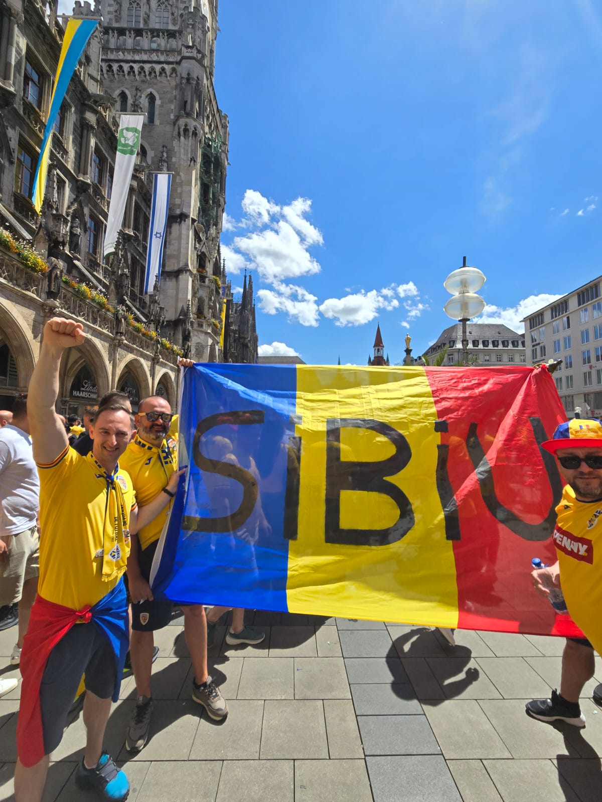 Fanii români au ocupat Marienplatz