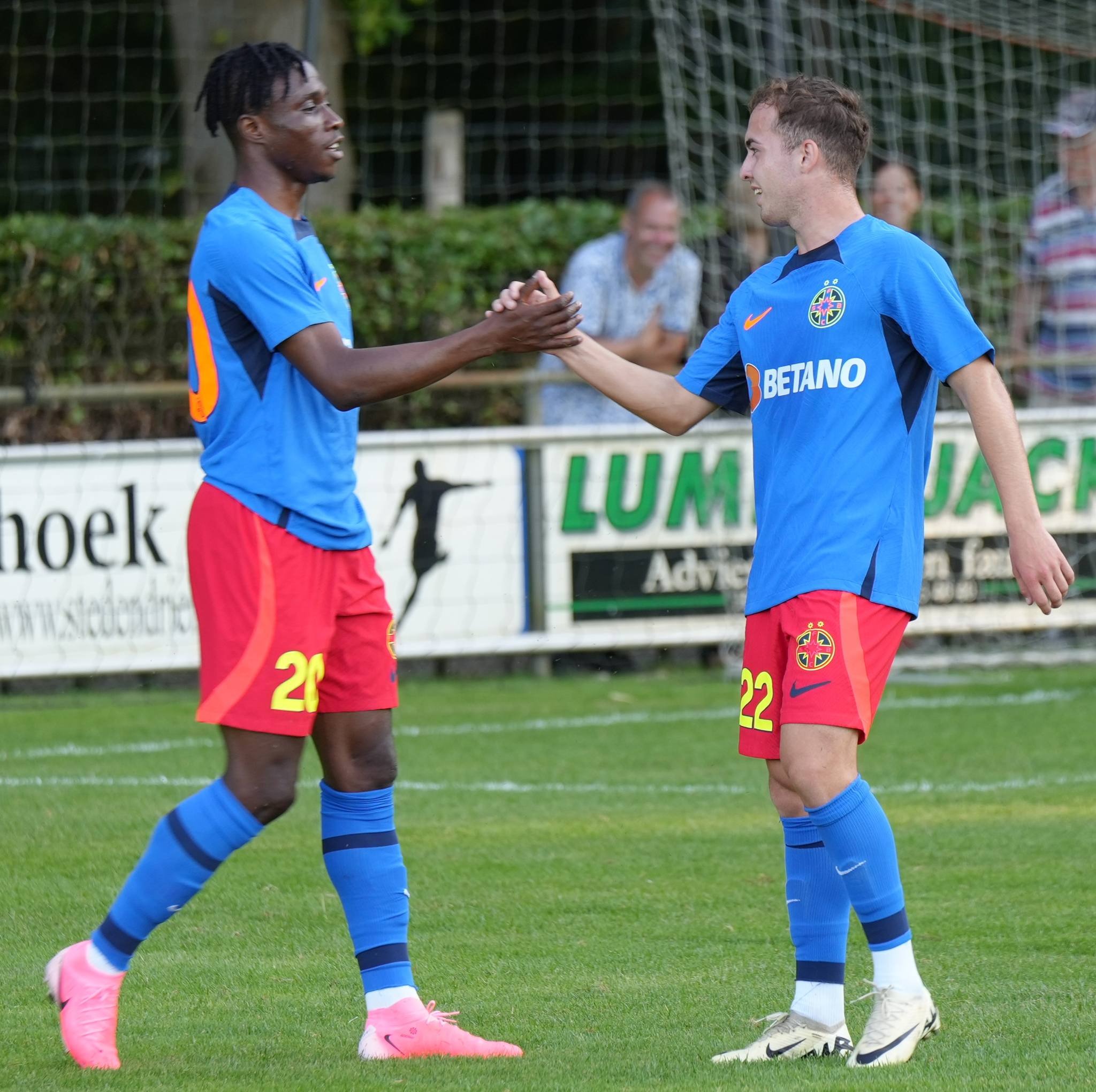 Amical FCSB - Apeldoorn 8-0 FOTO: facebook.com/FCSBOfficial