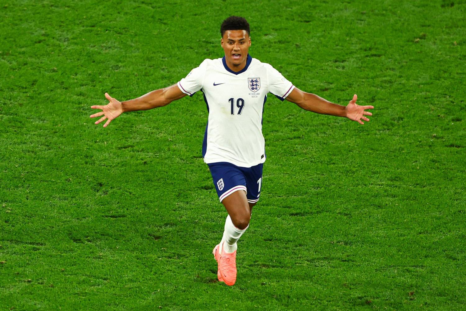 Ollie Watkins, 28 de ani, e cotat la 65 de milioane de euro / Foto: Imago