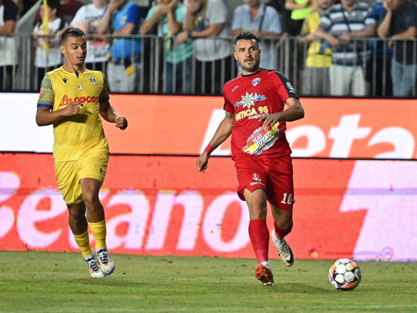 Petrolul - Gloria Buzău. Foto: sportpictures.eu