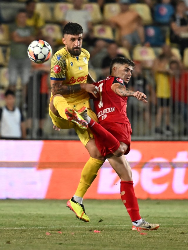 Petrolul - Gloria Buzău. Foto: sportpictures.eu