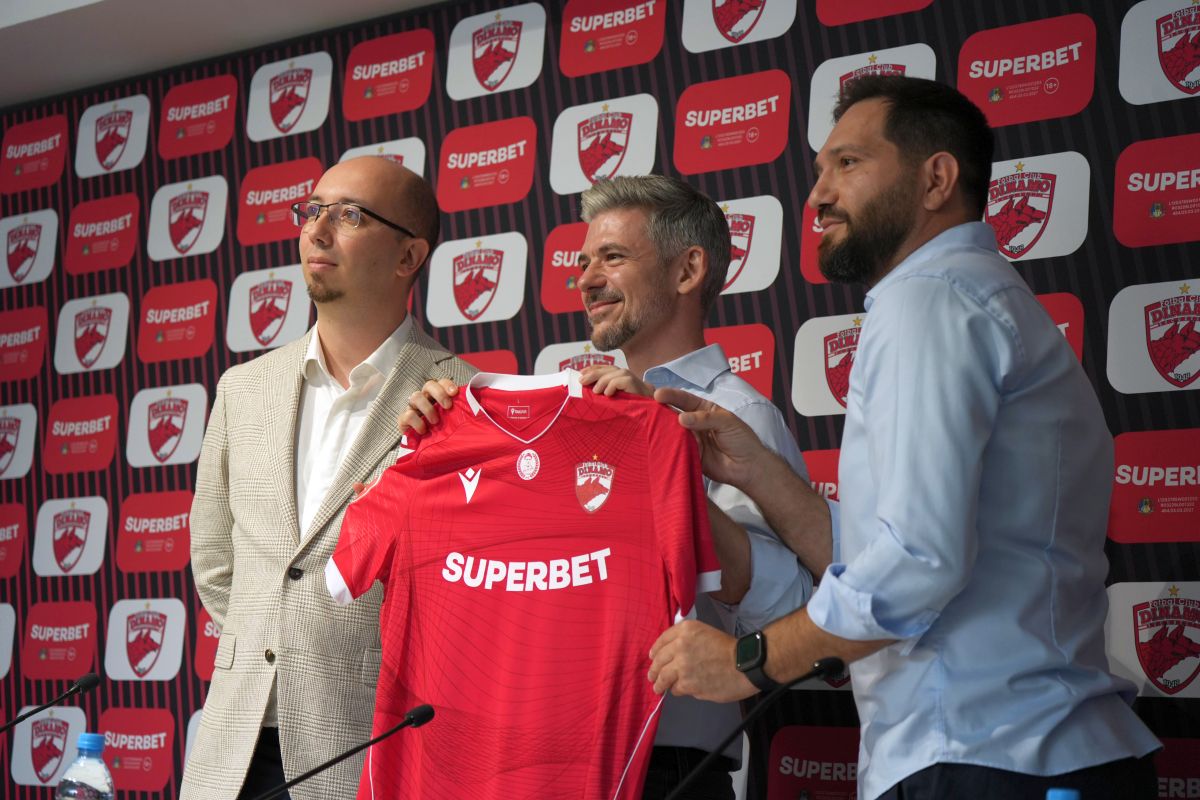 Dinamo și-a prezentat noul sponsor: Superbet (foto: GOLAZO.ro)
