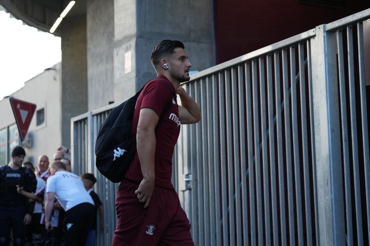 Sosirea Rapidului la stadion înainte de meciul cu CFR