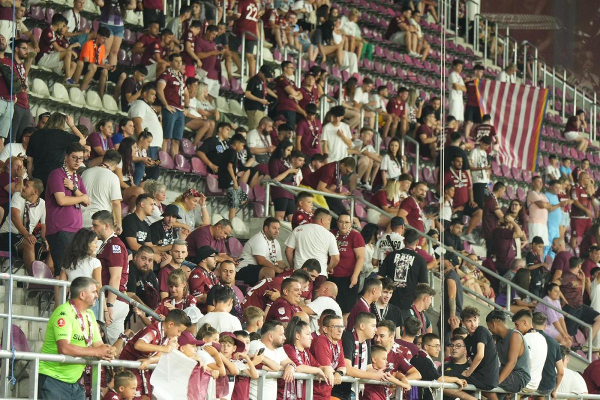 Imagini din Giulești înainte de Rapid - CFR