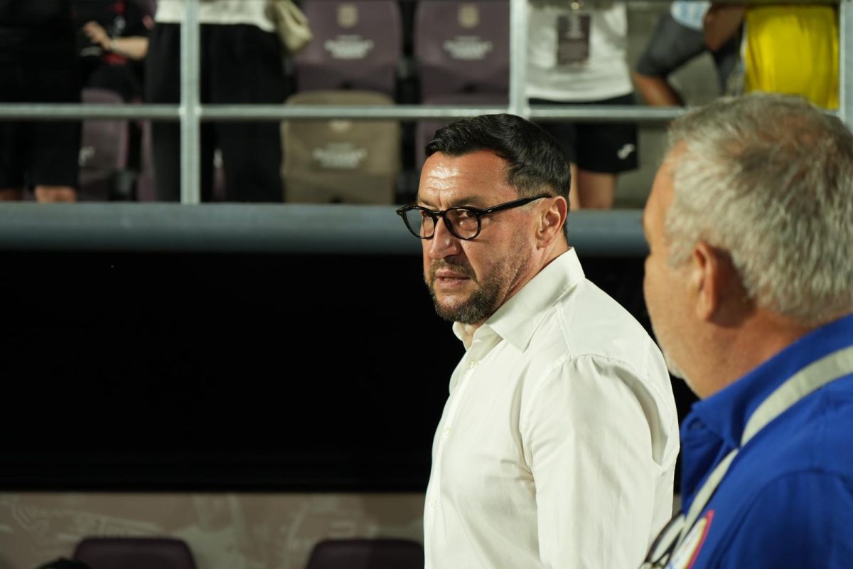 Imagini din Giulești înainte de Rapid - CFR
