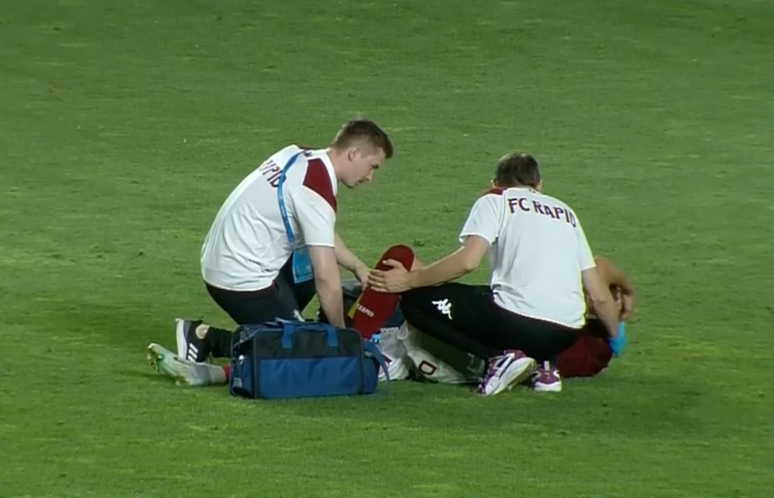 Rapidistul Albion Rrahmani s-a accidentat în meciul cu CFR Cluj