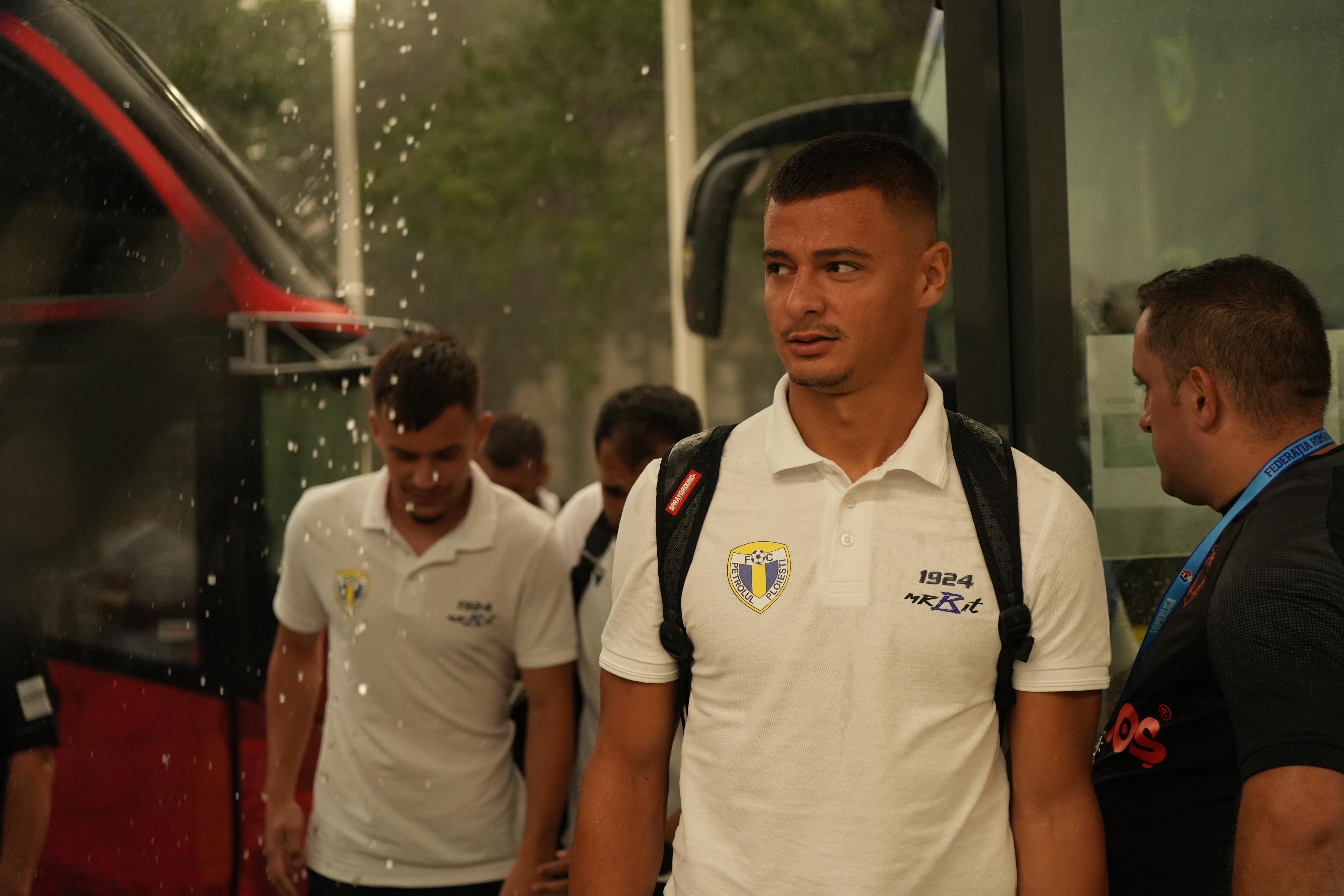 Furtună înainte de Dinamo - Petrolul