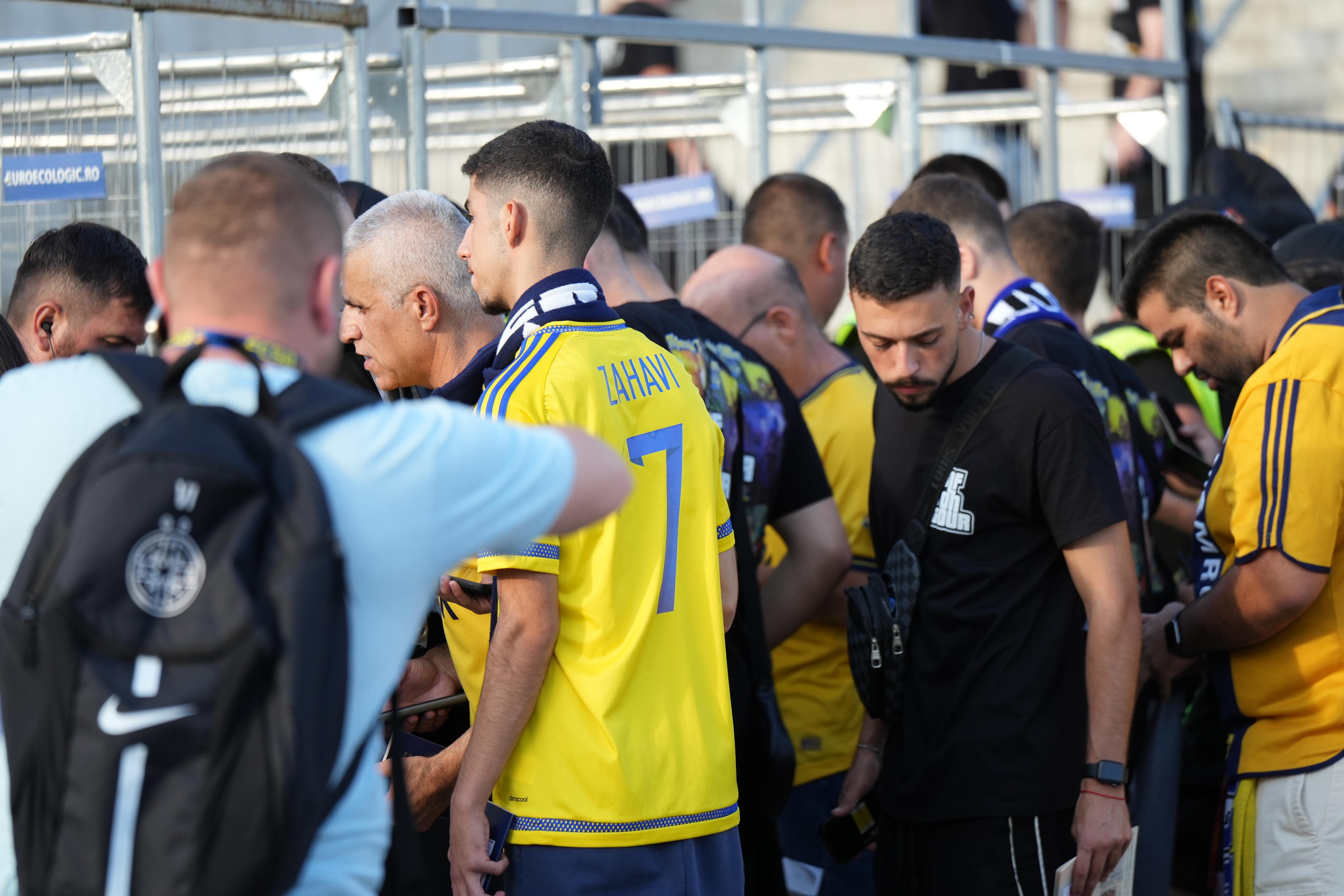 Control strict în Ghencea înainte de FCSB - Maccabi Tel-Aviv