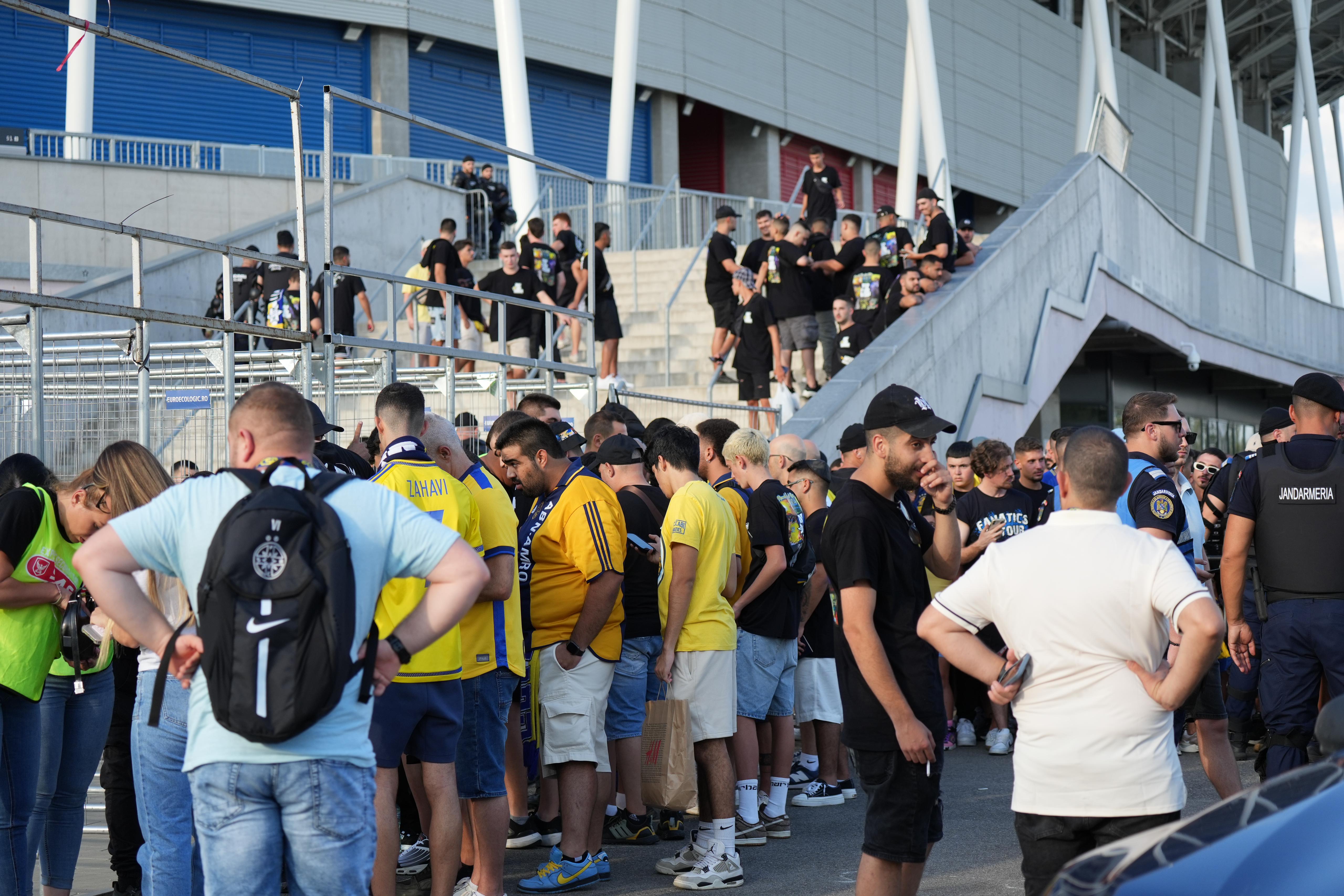 Control strict în Ghencea înainte de FCSB - Maccabi Tel-Aviv