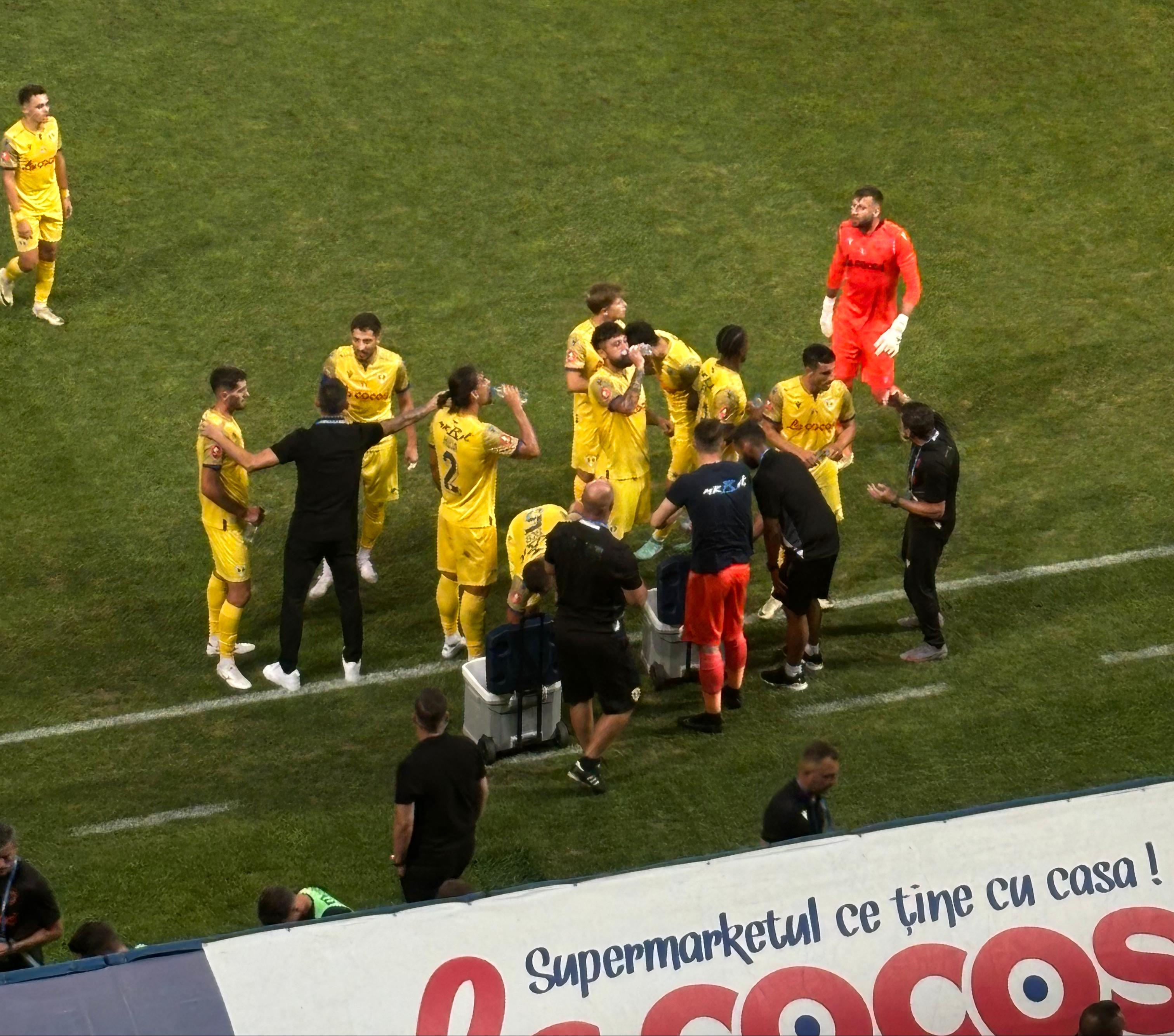 Petrolul - Rapid, meci