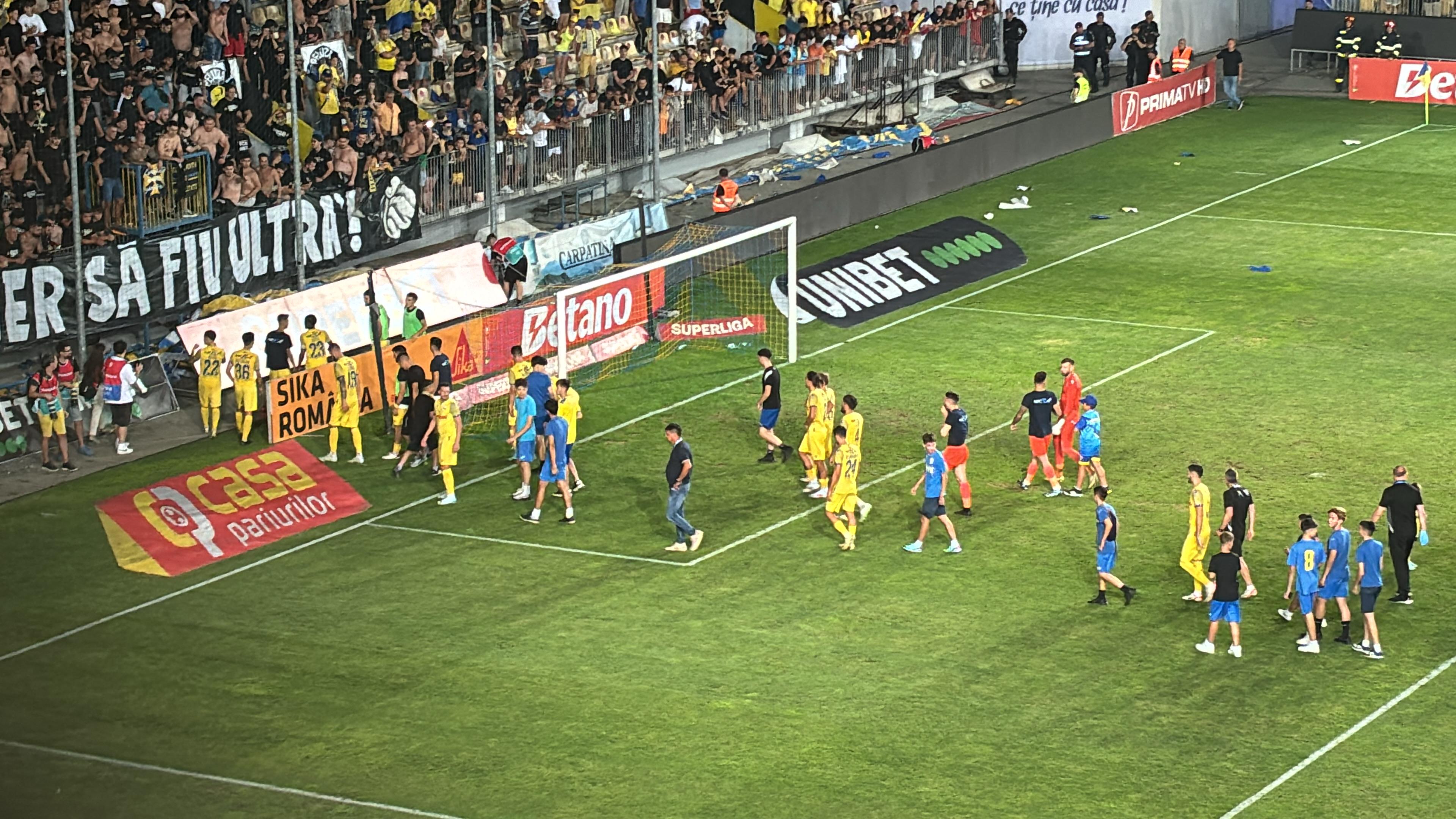 Petrolul - Rapid, meci