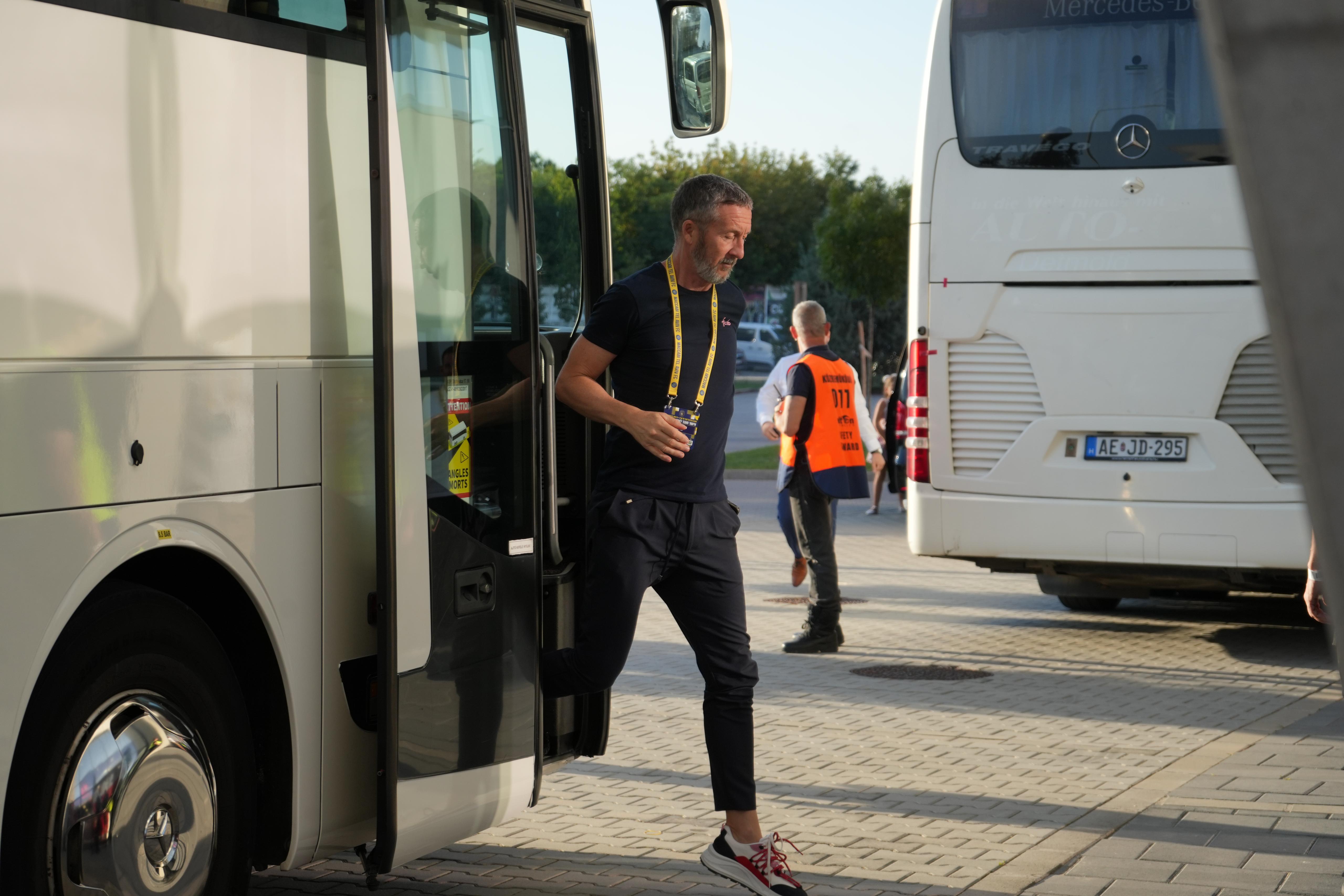 Maccabi Tel-Aviv - FCSB: campioana României a ajuns la stadion