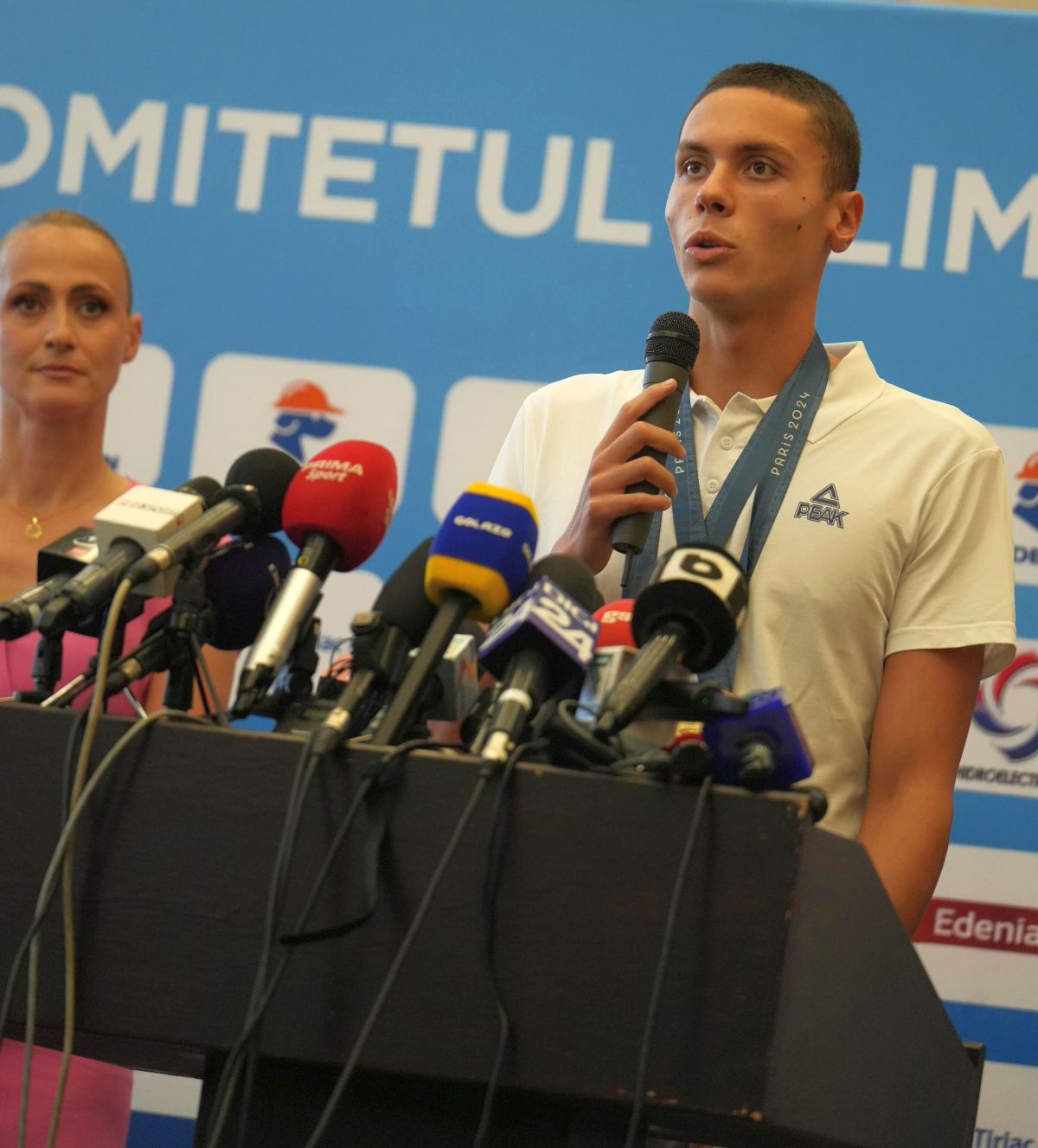 David Popovici s-a întors în România (foto: GOLAZO.ro)