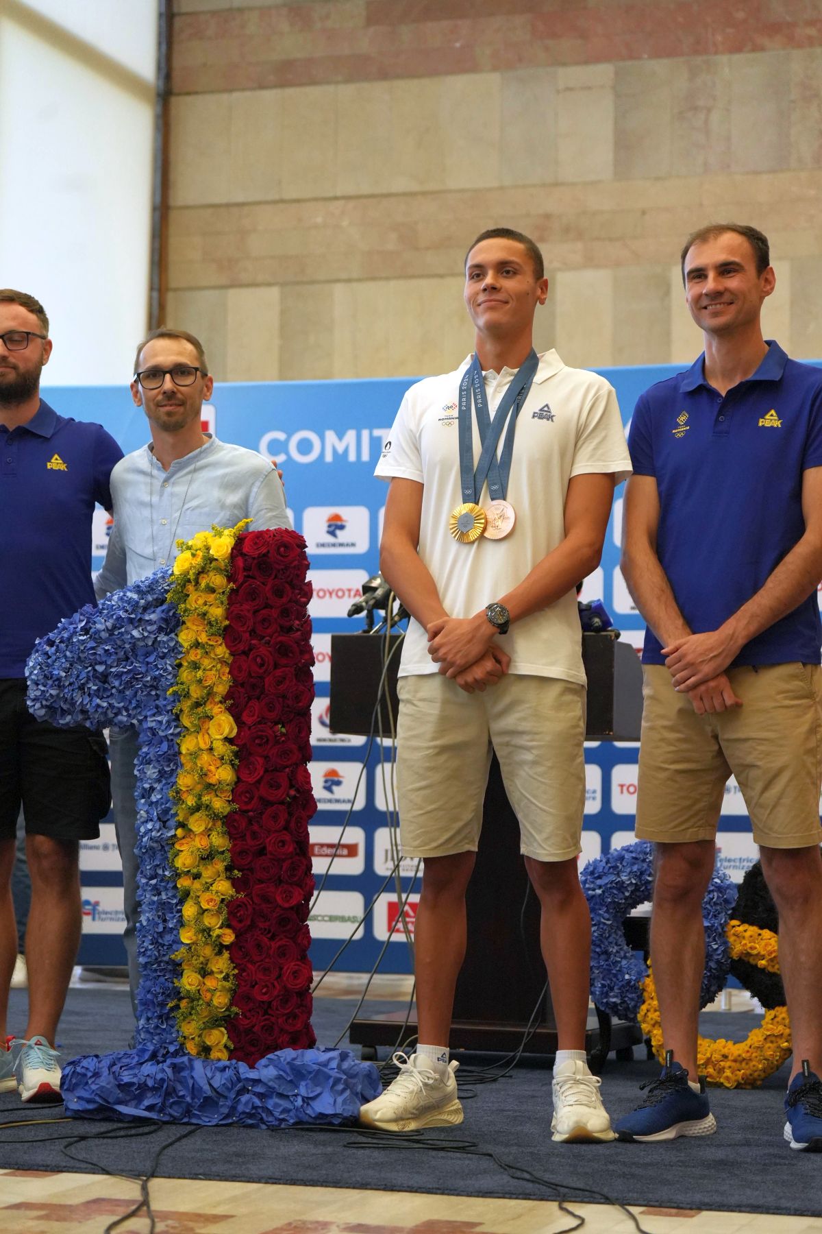 David Popovici s-a întors în România (foto: GOLAZO.ro)