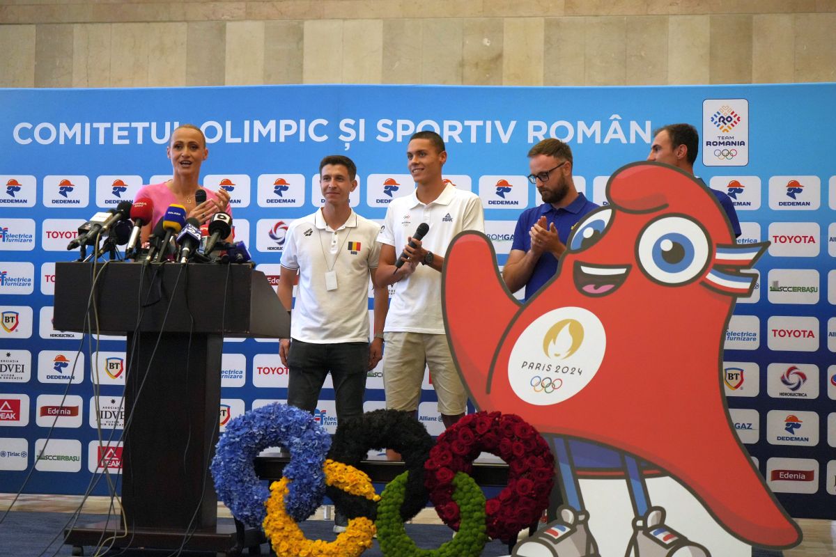 David Popovici s-a întors în România (foto: GOLAZO.ro)