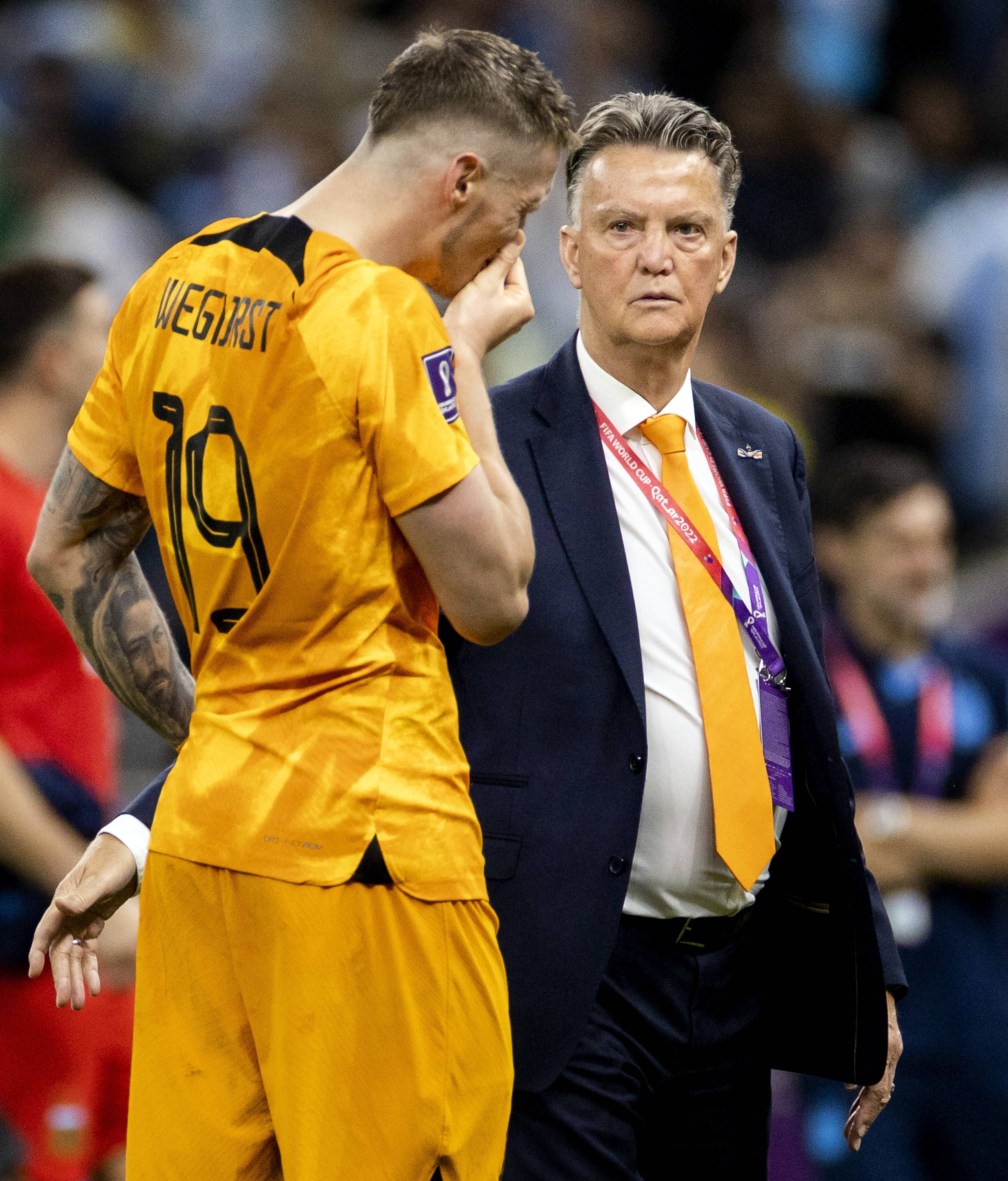 Van Gaal, pe 9 decembrie 2022, după eșecul din „sferturile” CM, la 11 metri cu Argentina Foto: Imago