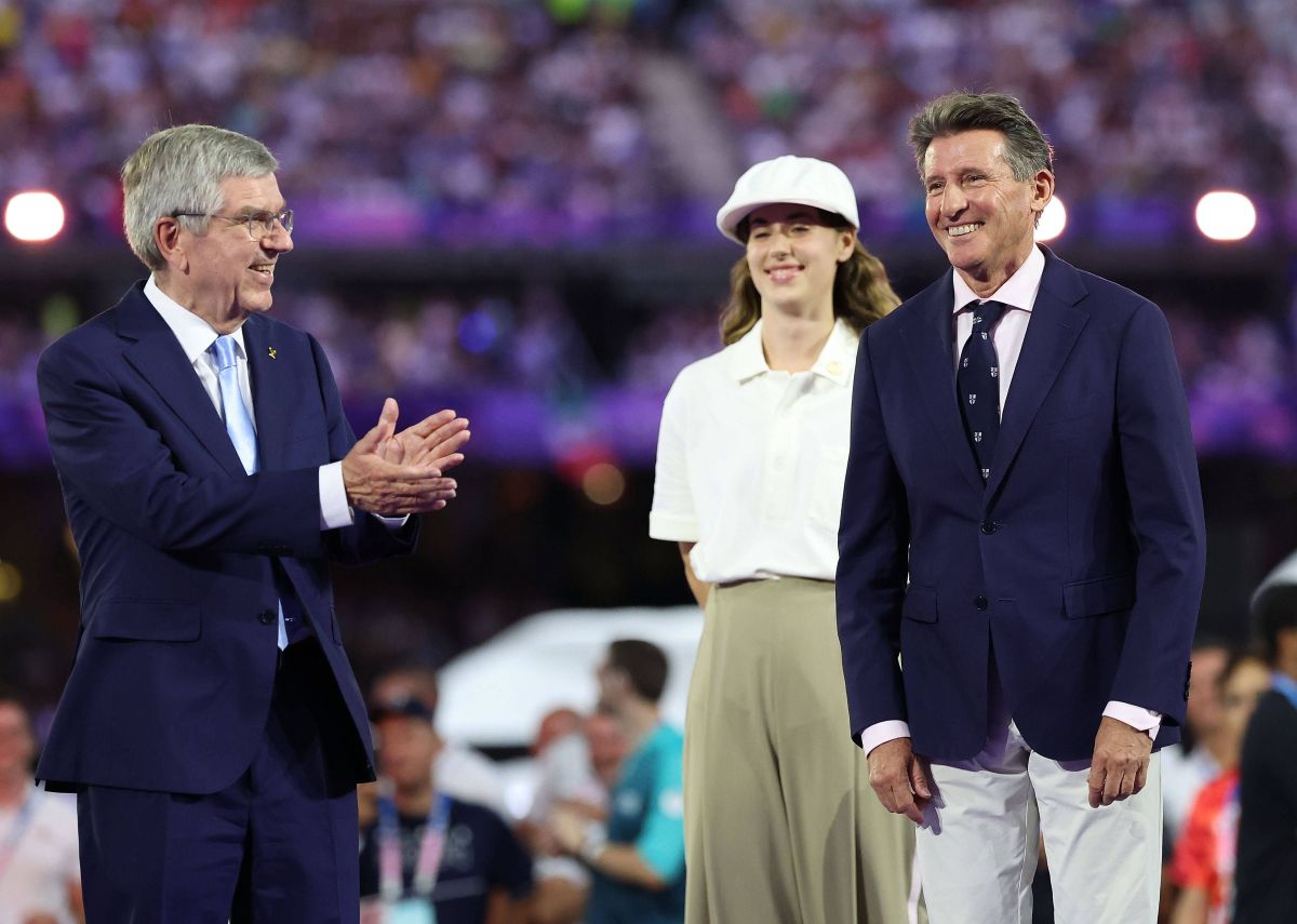 Thomas Bach (stânga) pare că îi predă ștafeta viitorului lider CIO, Sebastian Coe Foto: Imago