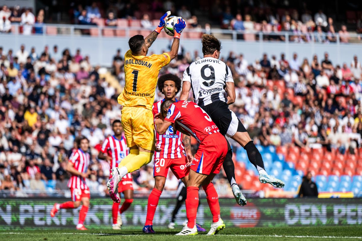 Moldovan, la înălțime în amicalul cu Juventus Foto: Imago