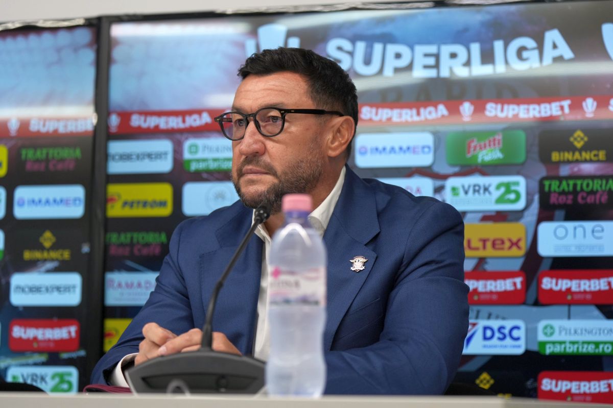 Viorel Moldovan la prezentarea lui Marius Șumudică la Rapid (foto: GOLAZO.ro)