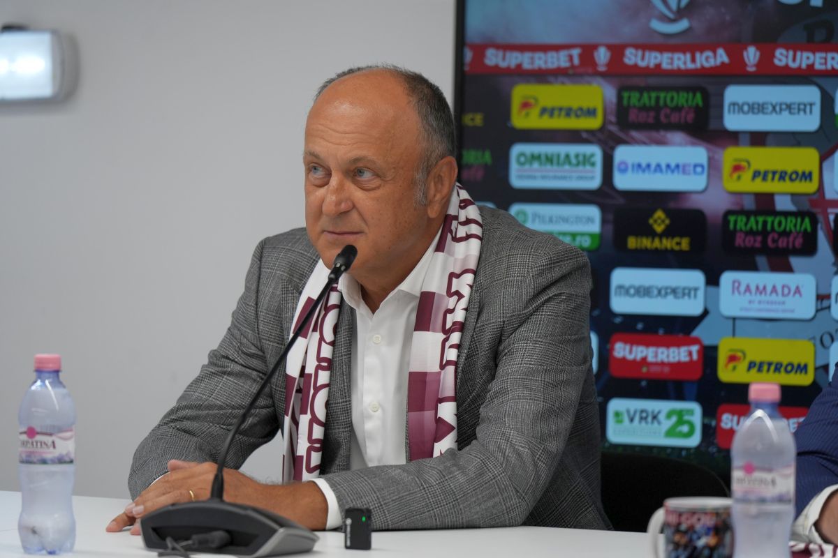 Dan Șucu la prezentarea lui Marius Șumudică la Rapid (foto: GOLAZO.ro)