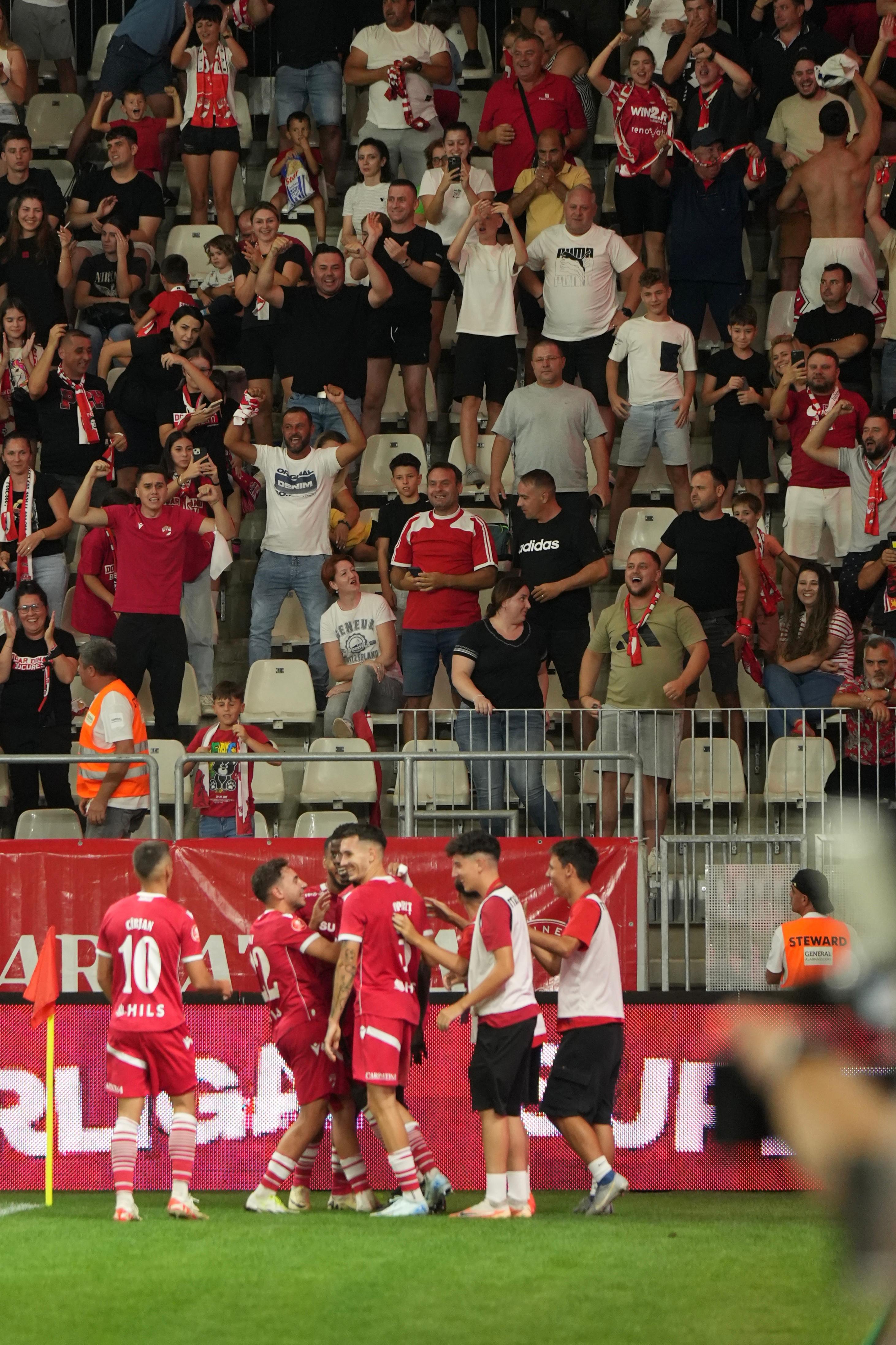 Dinamo - U Craiova (meci)