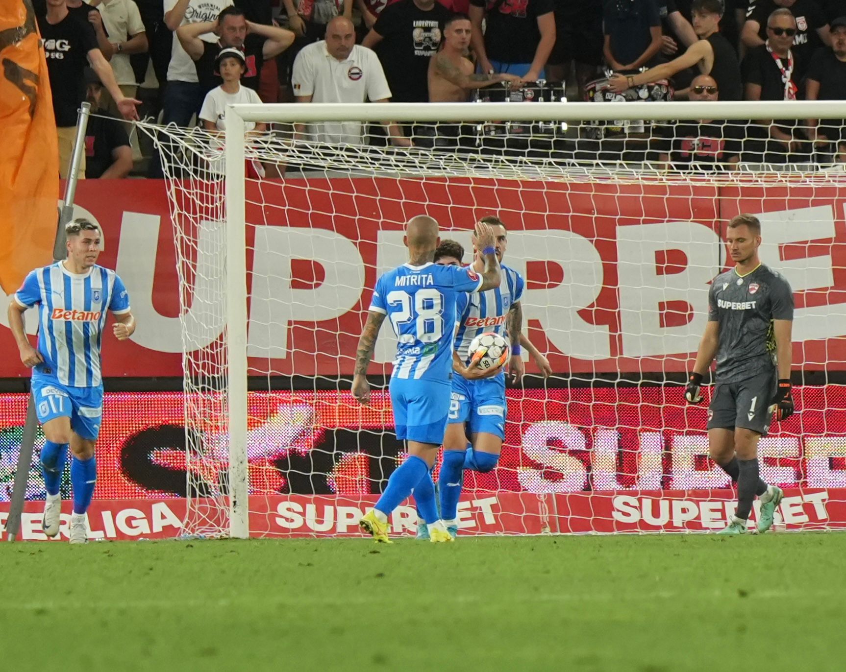 Dinamo - U Craiova (meci)