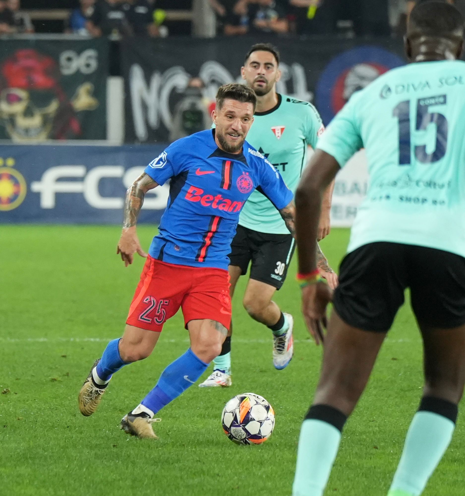 FCSB -UTA ARAD .jpeg