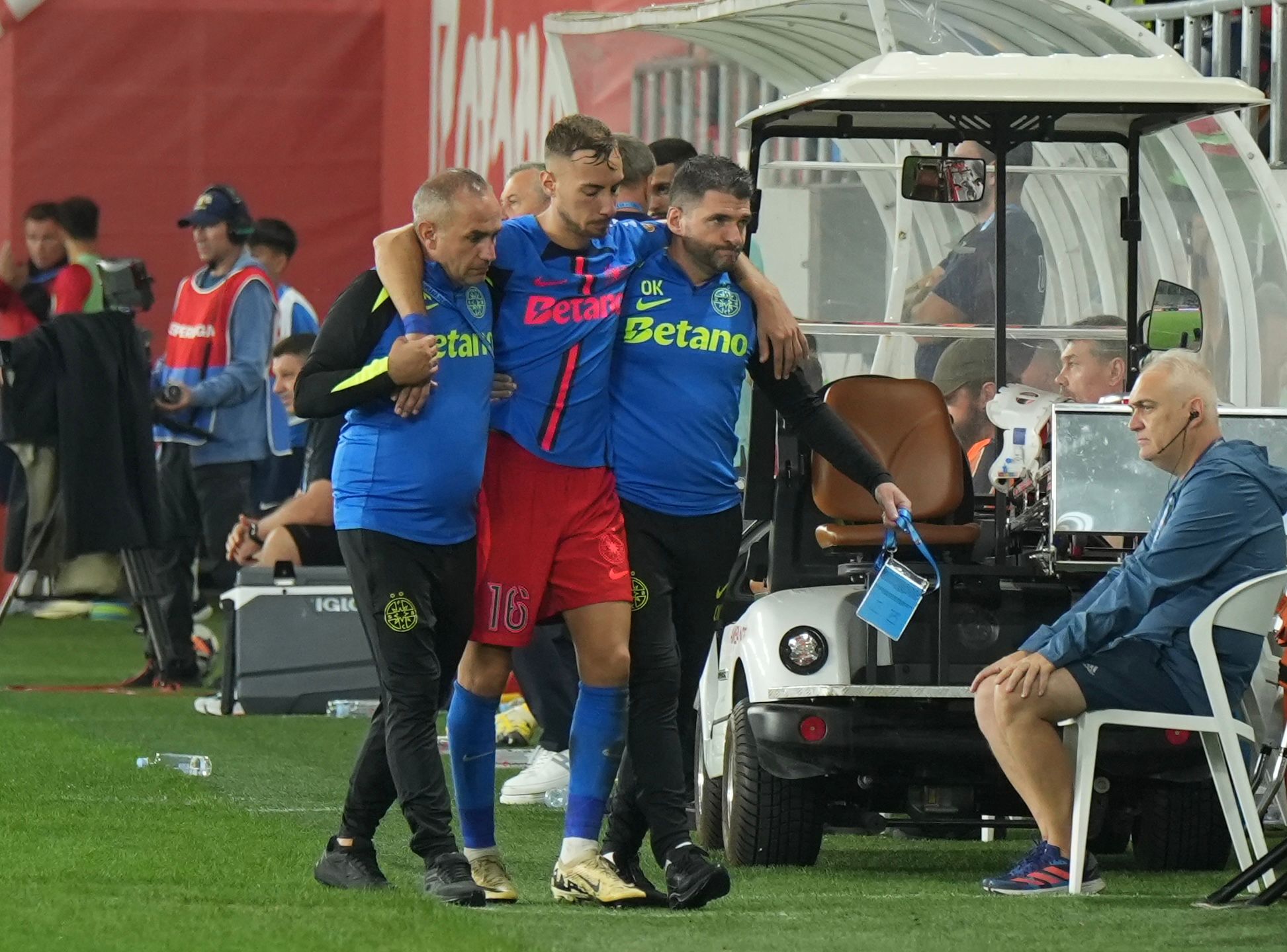 FCSB- UTA ARAD .jpeg