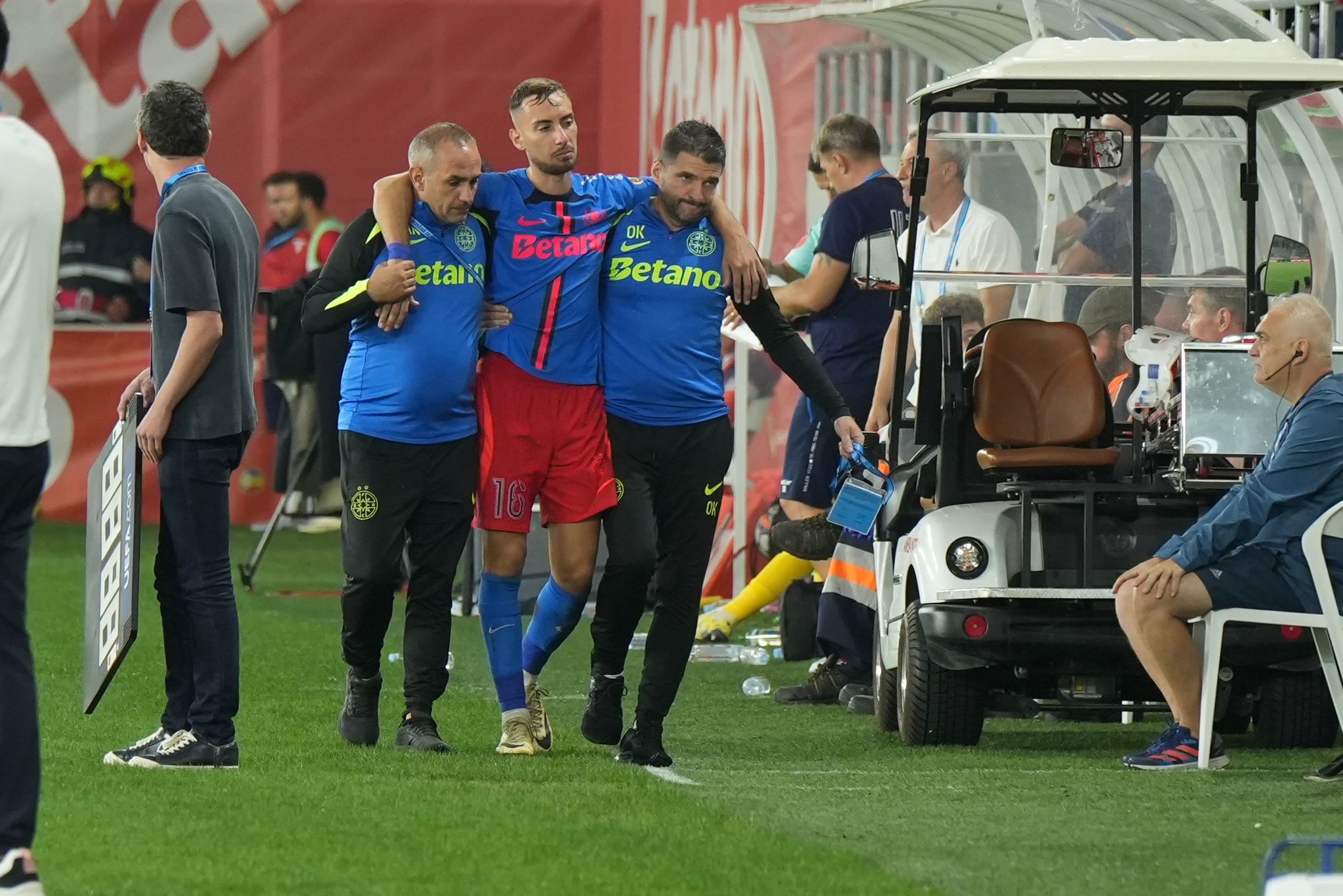 FCSB- UTA ARAD .jpeg