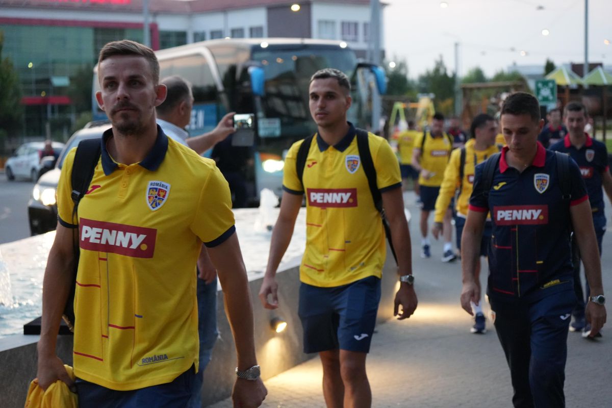 Sosirea naționalei României în Kosovo FOTO GOLAZO.ro