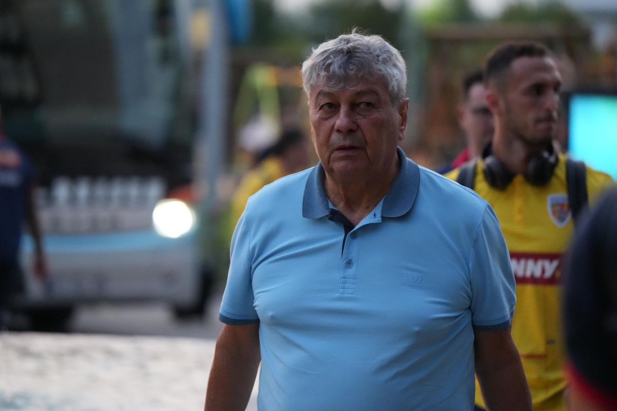 Sosirea naționalei României în Kosovo FOTO GOLAZO.ro