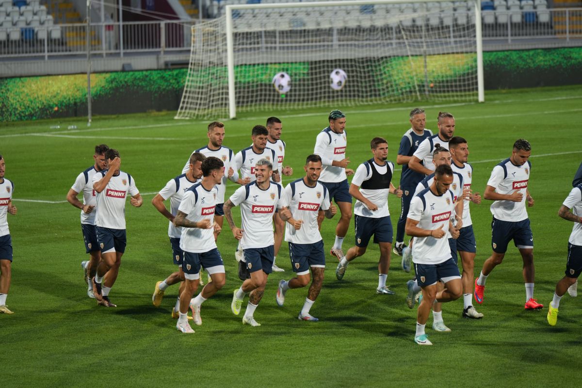 Antrenamentul oficial al Romaniei in Kosovo (23).jpg